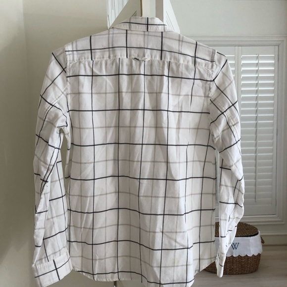 Classic button down - Picture 4 of 4